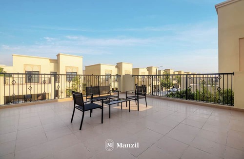 Dubai Villa | Manzil - 4BR Villa with Private Garden