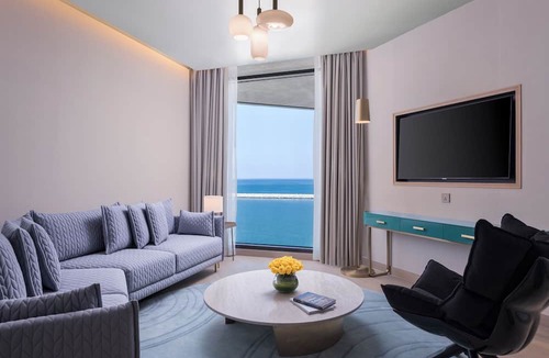 Muscat Hotel | voco Muscat Al Mouj by IHG