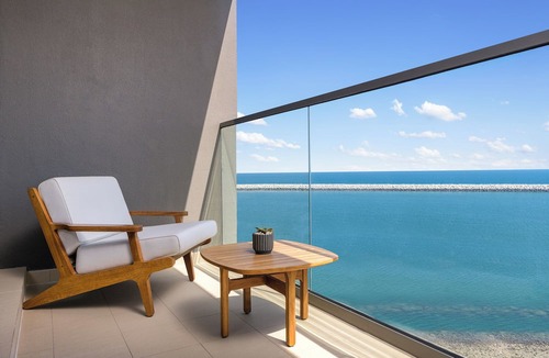 Muscat Hotel | voco Muscat Al Mouj by IHG