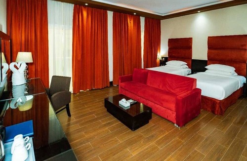 Ras Al Khaimah Hotel | Belvilla Mangrove Waterfront Suites, Ras Al Khaimah