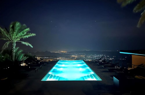Al Hamra Hotel | The View