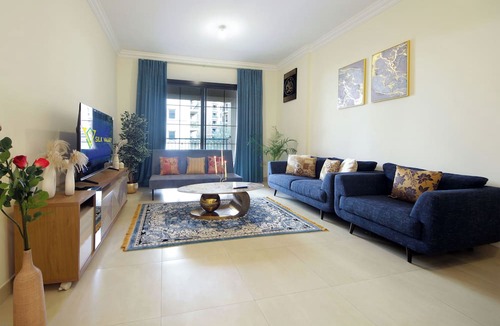 Dubai Apartment | Silk Valley - Luxury 1B with pool access