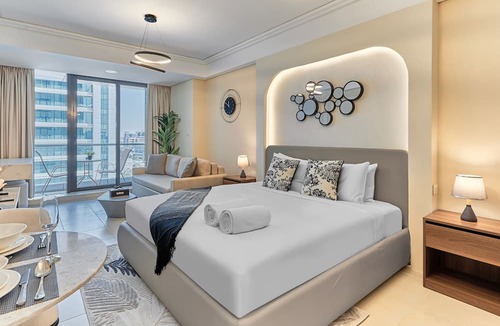 Jumeirah Lake Towers Apartment | bnbme - Gold Crest Views 2 - STUDIO
