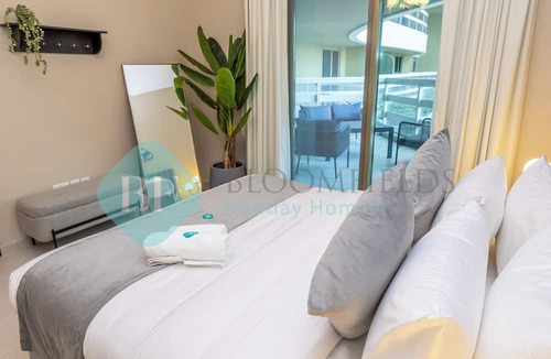 Saadiyat Cultural District Apartment | Bloomfields Modern 1BR Soul Beach Access