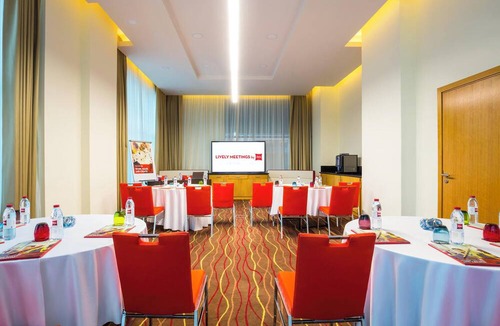 Al Barsha 2 Hotel | Ibis Hotel- Mall Avenue