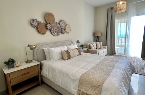 Al Hamra Village Apartment | Vibrant cosy Studio on Ras al Khaimas gorgeous beach.