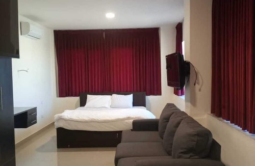 Sahab Bed & Breakfast | Monument Suites