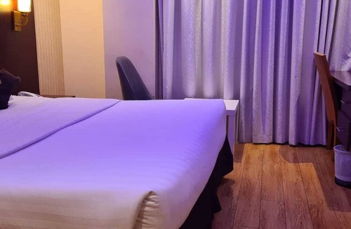 Al Muraqqabat Hotel | Raha Grand Hotel