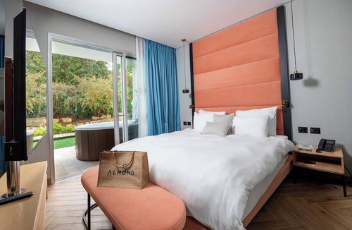 Neve Ilan Hotel | Almond Hotel – Adults Only