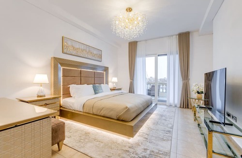 Palm Jumeirah Apartment | GLOBALSTAY Luxury 3 BR Maid TH Sea View