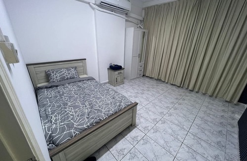 Al Zahiyah Apartment | Dinar Stays 1 bed for 1 person only