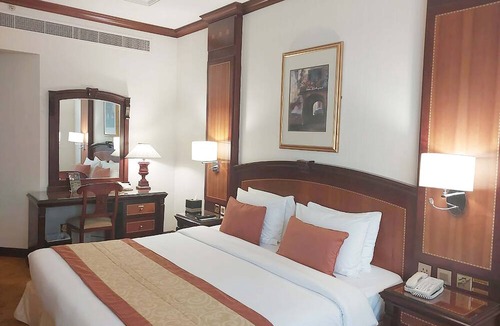 Al Muraqqabat Hotel | Knight Castle Hotel