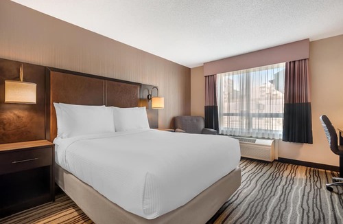 Southwest Calgary Hotel | Best Western Plus Calgary Centre Inn