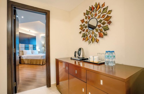 Al Mafraq Hotel | Metropolitan Al Mafraq Hotel