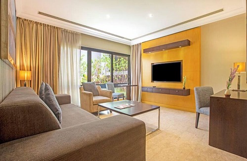 Jumeira 1 Hotel | Dubai Marine Beach Resort & Spa