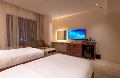 Al Ghubrah Ash Shamaliyyah Hotel | Jarzez Inn