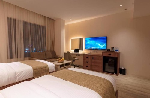 Al Ghubrah Ash Shamaliyyah Hotel | Jarzez Inn