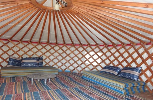 Giv'at Yo'av Hostel | Genghis Khan in the Golan - Hostel