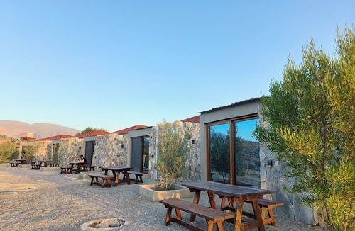 Al Hamra Cabin | JEBEL SHAMS RESORT