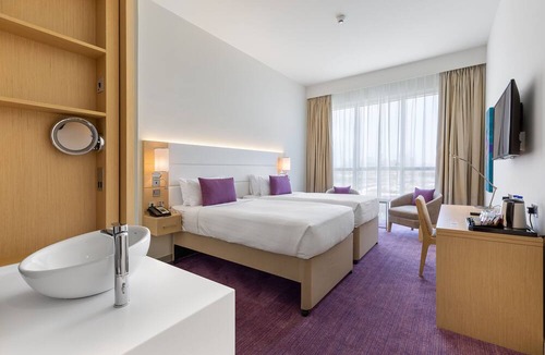Discovery Gardens Hotel | Premier Inn Dubai Ibn Battuta Mall