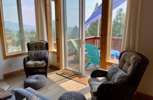 Truckee Condo | Family Friendly, Gorgeous Views and steps to Tahoe Donner Ski Hill