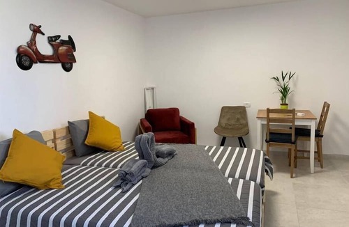 Wadi Nisnas Apartment | Private stylish&Modern Double Bed Apartment&NTFLIX 26