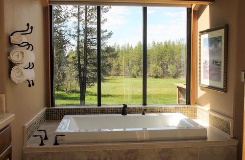 Sunriver House | Private Riverfront Home with Panoramic Views, Hot Tub - SHARC Passes