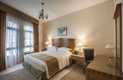 Trade Center Apartment | Roda Al Murooj Residences