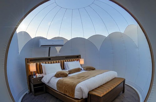 Wadi Rum RV Rental | Wadi Rum Bubble Luxotel - Campsite