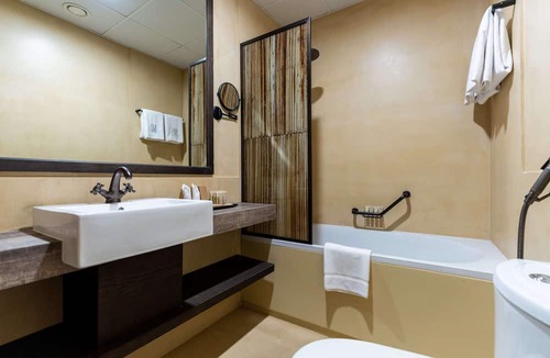 Trade Centre 1 Apartment | The Luxe Retreat Hotel Apartments