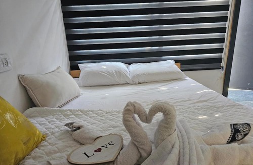 Kiryat Motzkin Apartment | Lovely studio with AC in Haifa