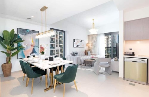 Downtown Dubai Apartment | Act 2 Luxury 2BR Facing Burj Khalifa & Fountain