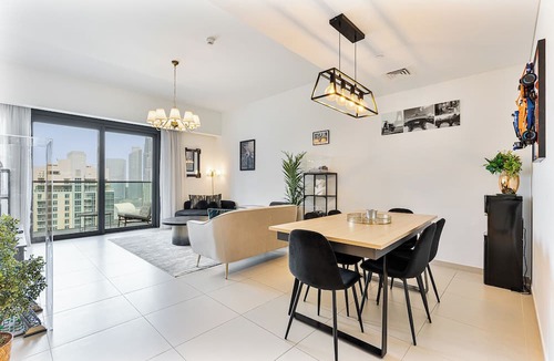 Downtown Dubai Apartment | Sleek 3BR with Burj Park & Dubai Fountain view