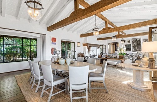 Malibu House | Spacious 5-bedroom house with fitness room and AC in beautiful Malibu