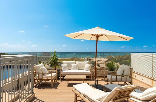 Shavei Zion Apartment | Garden& Rooftop Beachfront Apartment