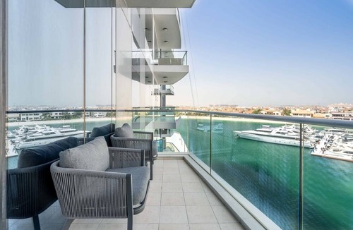Palm Jumeirah Apartment | Oceana Luxury 4BR with Resort Access and Sea Views