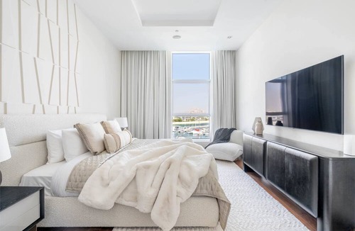 Palm Jumeirah Apartment | Oceana Luxury 4BR with Resort Access and Sea Views