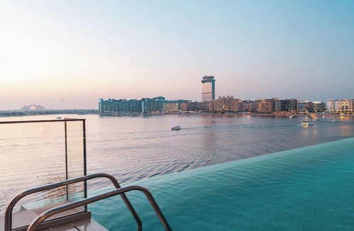 Dubai Marina Apartment | Plush 2 bed Apartment | Full Sea View | A* Service | Direct Beach Access