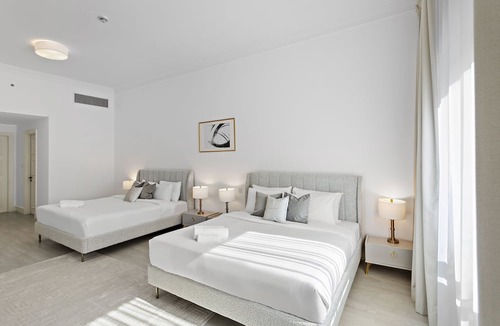 Palm Jumeirah Villa | Luxury 4BR Townhouse Palm Jumeirah