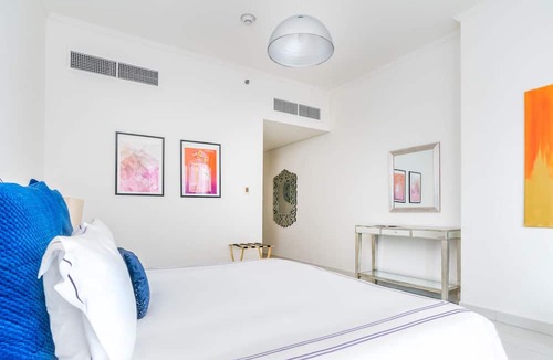 Dubai Marina Apartment | Dream Inn - Two Bedroom Marina View with Balcony