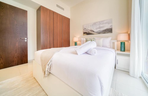 Downtown Dubai Apartment | Contemporary 1BR at Vera Tower Business Bay by Deluxe Holiday Homes