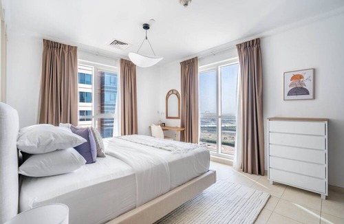 Business Bay Apartment | GuestReady - Modern high floor 1BR near Downtown