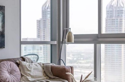 Dubai Marina Apartment | GuestReady - 2BR | Balcony with Stunning Sky View