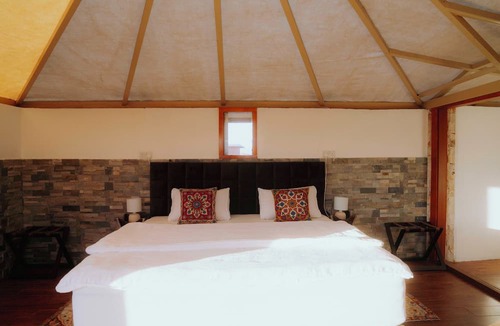 Bidiya Ski Chalet | Silent Dunes Camp