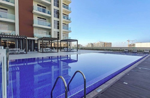 Al Barsha Apartment | Free housekeeping visits during your stay - StayShort - Magnificent Studio Living in Al Barsha South