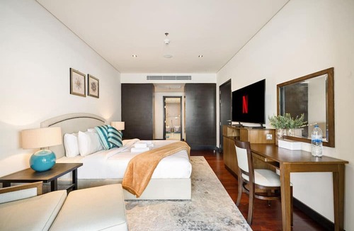 Palm Jumeirah Apartment | Lux Anantara Palm Retreat, Iconic Burj Al Arab & Sea Views