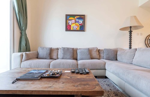 Dubai Sports City Apartment | Free housekeeping visits during your stay - StayShort - Charming & Bright 1BR in Red Residence Dubai Sports City
