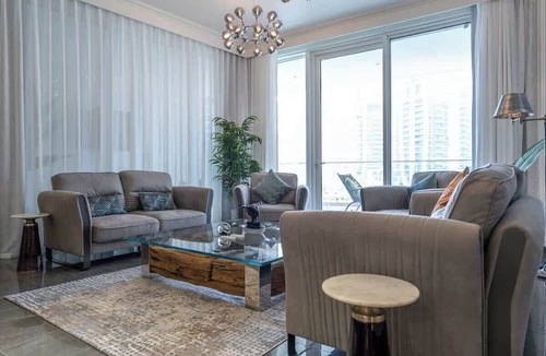 Dubai Marina Apartment | Free housekeeping visits during your stay - StayShort - Elegant 3-Bedrooms in Dubai Marina with stunning views!
