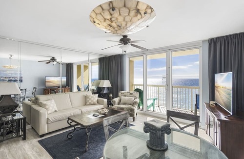 Destin Condo | Beachfront Bliss! Stunning 11th-Floor Pelican Condo with Panoramic Ocean Views