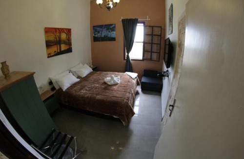 Old City Apartment | Mark House
